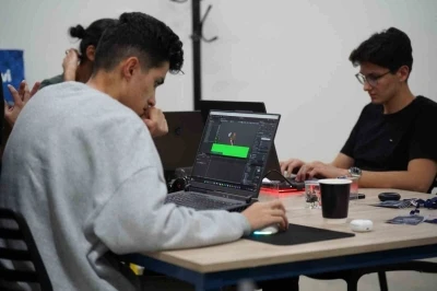 Esenler’de genç yazılımcılar Filistin direnişini oyunlara taşıdı
