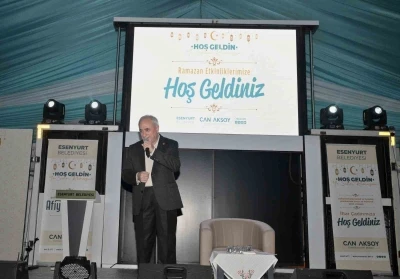 Esenyurt Belediyesi&rsquo;nin Ramazan etkinliklerinde Nurullah Gen&ccedil; Esenyurtlularla buluştu
