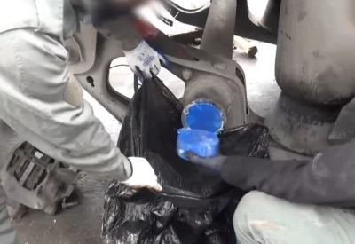 Esenyurt&rsquo;ta ağır tonajlı aracın jantından 54 kilo uyuşturucu &ccedil;ıktı
