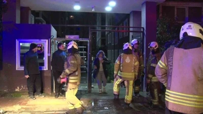 Esenyurt&rsquo;ta apartmanda &ccedil;ıkan yangında 4 kişi dumandan etkilendi
