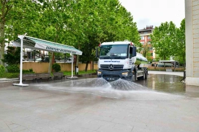Esenyurt&rsquo;ta bayram &ouml;ncesi kapsamlı temizlik seferberliği
