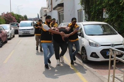 Eşini baba evine g&ouml;nderen damada kayınbirader dayağı: 3 tutuklama
