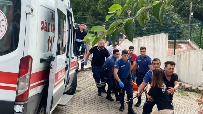 Eşini &ouml;ld&uuml;r&uuml;p oğlunu yaralayan sanığa ağırlaştırılmış m&uuml;ebbet ve 29 yıl hapis
