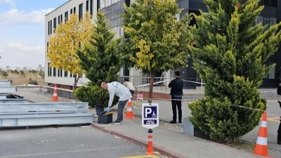 Eski eşini okuduğu fak&uuml;ltenin &ouml;n&uuml;nde &ouml;ld&uuml;ren sanığa ağırlaştırılmış m&uuml;ebbet
