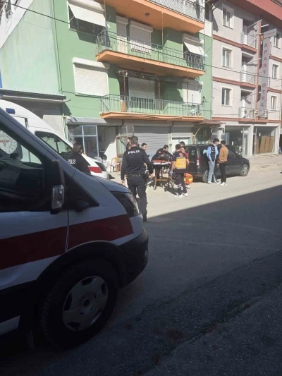 Eski karısını bacağından pompalı t&uuml;fekle yaralayan şahıs ve iş yeri sahibi tutuklandı
