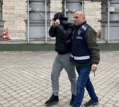 Eski kız arkadaşını darp ettiği iddiasıyla g&ouml;zaltına alındı
