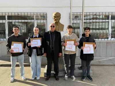 Eskişehir&rsquo;de başarı altınla &ouml;d&uuml;llendirildi
