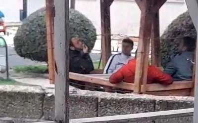 Eskişehir&rsquo;de &ccedil;ocuk parkında aileleri tedirgin eden g&ouml;r&uuml;nt&uuml;ler
