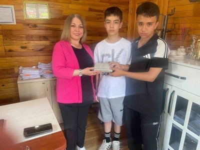Eskişehir&rsquo;de &ccedil;ocuklardan &ouml;rnek davranış
