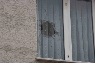 Eskişehir’de eşinin yaşadığı daireye tüfekle 2 el ateş edip kaçtı
