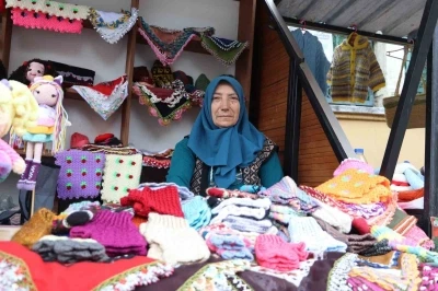 Eskişehir&rsquo;de geleneksel el sanatları ev hanımlarının elinde hayat buluyor
