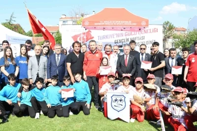 Eskişehir&rsquo;de &rsquo;Gen&ccedil;lik ve Spor Ş&ouml;leni&rsquo; ger&ccedil;ekleştirildi
