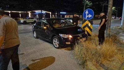 Eskişehir&rsquo;de otomobil ile ticari taksi &ccedil;arpıştı
