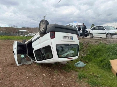 Eskişehir&rsquo;de savrulan ara&ccedil; takla attı: 2 hafif yaralı
