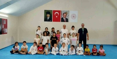 Eskişehir&rsquo;de taekwondo antrenmanları s&uuml;r&uuml;yor
