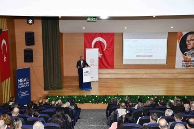 Eskişehir&rsquo;de &rsquo;T&uuml;rkiye Y&uuml;zyılı Maarif Modeli&rsquo; hakkında konuşuldu
