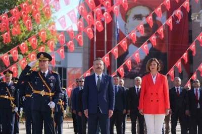 Eskişehir’de Zafer Bayramı kutlamaları başladı
