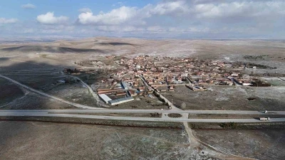 Eskişehir&rsquo;deki k&ouml;yde ilgin&ccedil; arazi sıkıntısı
