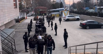 Eskişehir&rsquo;deki uyuşturucu operasyonlarında 7 tutuklama
