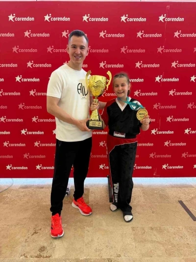 Eskişehir&rsquo;i temsil eden kick boks sporcularından uluslararası başarı
