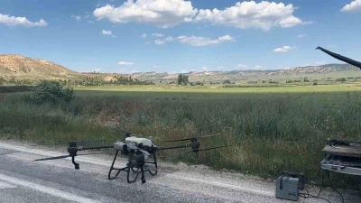Eskişehir&rsquo;in kırsal kesiminde tarım alanları dron ile ila&ccedil;landı
