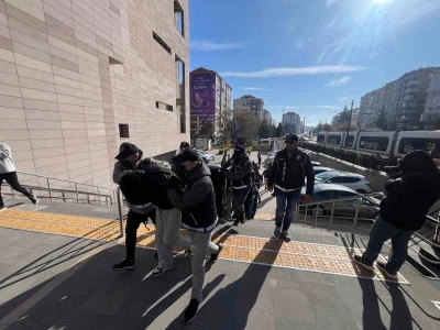 Eskişehir merkezli 6 ilde uyuşturucu operasyonu
