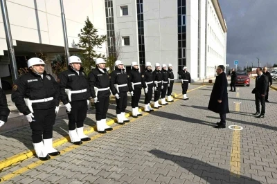 Eskişehir Valisi Aksoy, emniyet teşkilatı ile vedalaştı
