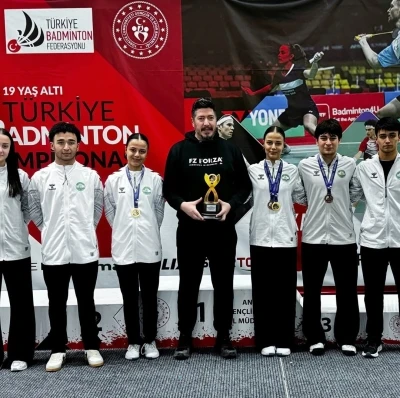 Eskişehirli badmintonculardan T&uuml;rkiye Şampiyonası&rsquo;nda madalya yağmuru
