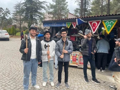 Eskişehirli &ouml;ğrenciler tarihin k&ouml;klerine yolculuk yaptı
