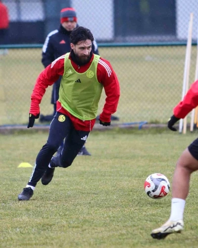 Eskişehirspor, Ayvalıkg&uuml;c&uuml; Belediyespor ma&ccedil;ının hazırlıklarına başladı
