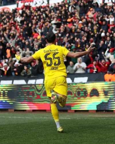 Eskişehirspor taraftarından Hatipoğlu&rsquo;na "transfer" teşekk&uuml;r&uuml;
