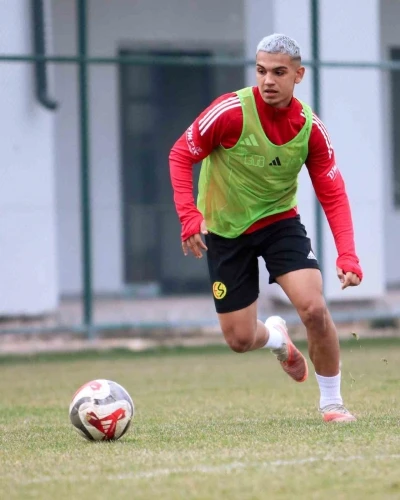 Eskişehirspor&rsquo;un Tire 2021 FK ma&ccedil;ı i&ccedil;in hazırlıkları s&uuml;r&uuml;yor
