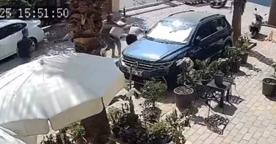 Esnafın anlaşmazlığı saç saça baş başa kavgaya dönüştü
