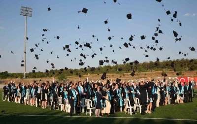 ESOG&Uuml; Tıp Fak&uuml;ltesi 2026 mezunlarını verdi
