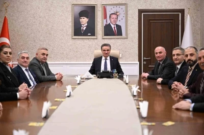 ETSO Başkanı Saim &Ouml;zakalın ile ETSO y&ouml;netiminden Vali Aydın Baruş&rsquo;a hayırlı olsun ziyareti
