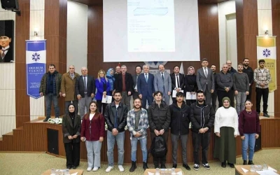 ET&Uuml;&rsquo;de "İstiklal Marşı&rsquo;nın Kabul&uuml;n&uuml;n 105. yılı ve Mehmet Akif Ersoy" paneli d&uuml;zenlendi
