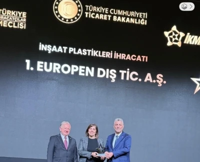 Europen&rsquo;e b&uuml;y&uuml;k onur: İhracat şampiyonluğu &ouml;d&uuml;l&uuml;n&uuml; Bakan &Ouml;mer Bolat takdim etti

