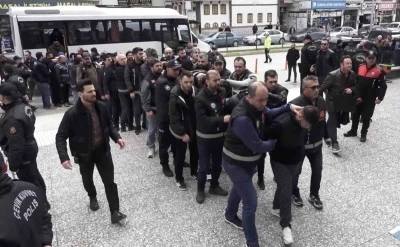 Ev satma vaadiyle milyonlarca liralık vurgun yapan şebeke &ccedil;&ouml;kertildi: 21 tutuklama
