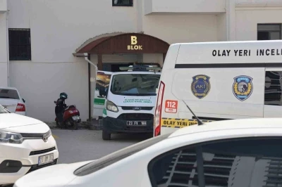 Evde eşi ile g&ouml;rd&uuml;ğ&uuml; adamı &ouml;ld&uuml;ren başkomiser: "Ben &ouml;ld&uuml;rmesem o beni &ouml;ld&uuml;recekti"
