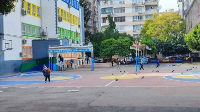 Eyleme katılan &ouml;ğretmenlerin &ouml;ğrencileri okuldan geri d&ouml;nd&uuml;

