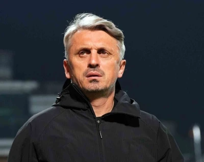 Ey&uuml;pspor, Teknik Direkt&ouml;r Orhan Ak ile yollarını ayırdı
