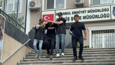 Eyüpsultan’da silahla taksiciyi öldüren şüpheli adliyeye sevk edildi
