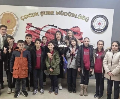 Faik G&uuml;ng&ouml;r Ortaokulu&rsquo;ndan polis haftası ziyareti

