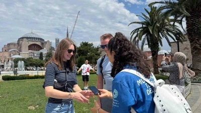 Fatih Belediyesi&rsquo;nden gen&ccedil;lere k&uuml;lt&uuml;r k&ouml;pr&uuml;s&uuml;: G&ouml;n&uuml;ll&uuml; Turizm El&ccedil;ileri başvuruları başladı

