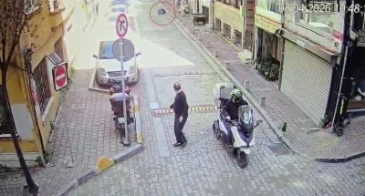 Fatih&rsquo;te cezaevinden izinli &ccedil;ıkarak ailesinin yanına gelen şahıs kendini ateşe verdi
