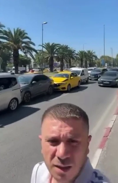 Fatih’te zincirleme kazayı muhabir gibi anlattı: O anlar kamerada

