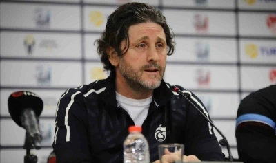 Fatih Tekke: "Kiminle oynarsak oynayalım amacımız Trabzonspor olarak kazanmak"
