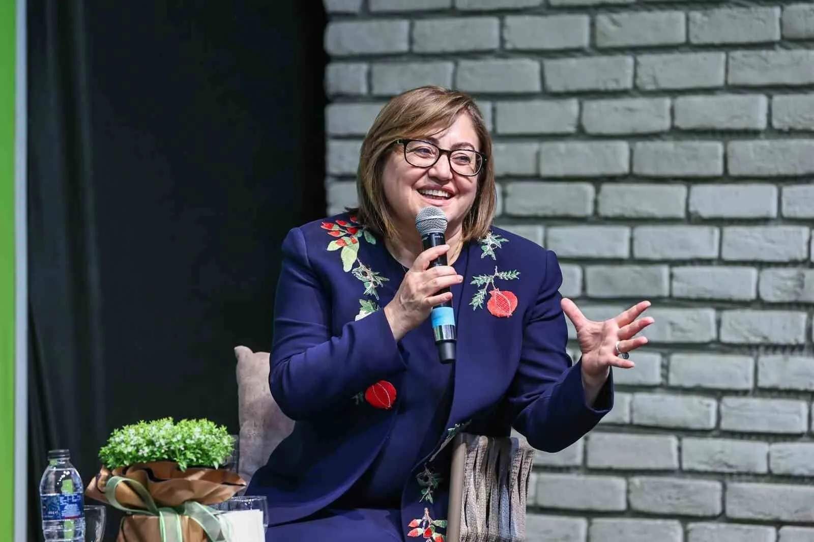 Fatma Şahin ve Gaziantep B&uuml;y&uuml;kşehir Sosyal Medyada Zirvede