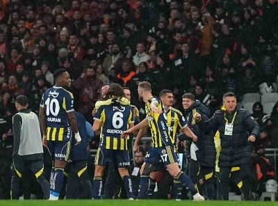 Fenerbah&ccedil;e, 4. kez S&uuml;per Kupa&rsquo;yı kazandı
