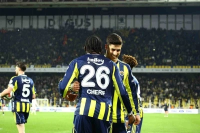 Fenerbah&ccedil;e, 4 ma&ccedil; sonra Samsunspor&rsquo;u mağlup etti
